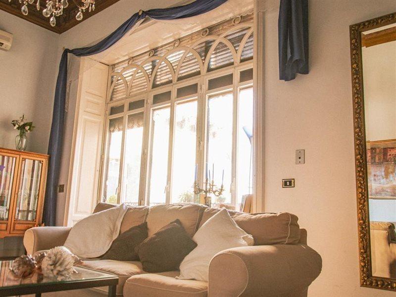 カターニア アンティカ ディモーラ カルーソ Bed & Breakfast エクステリア 写真
