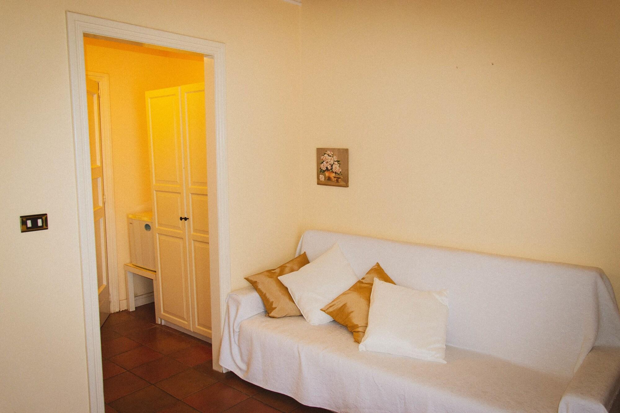 カターニア アンティカ ディモーラ カルーソ Bed & Breakfast エクステリア 写真
