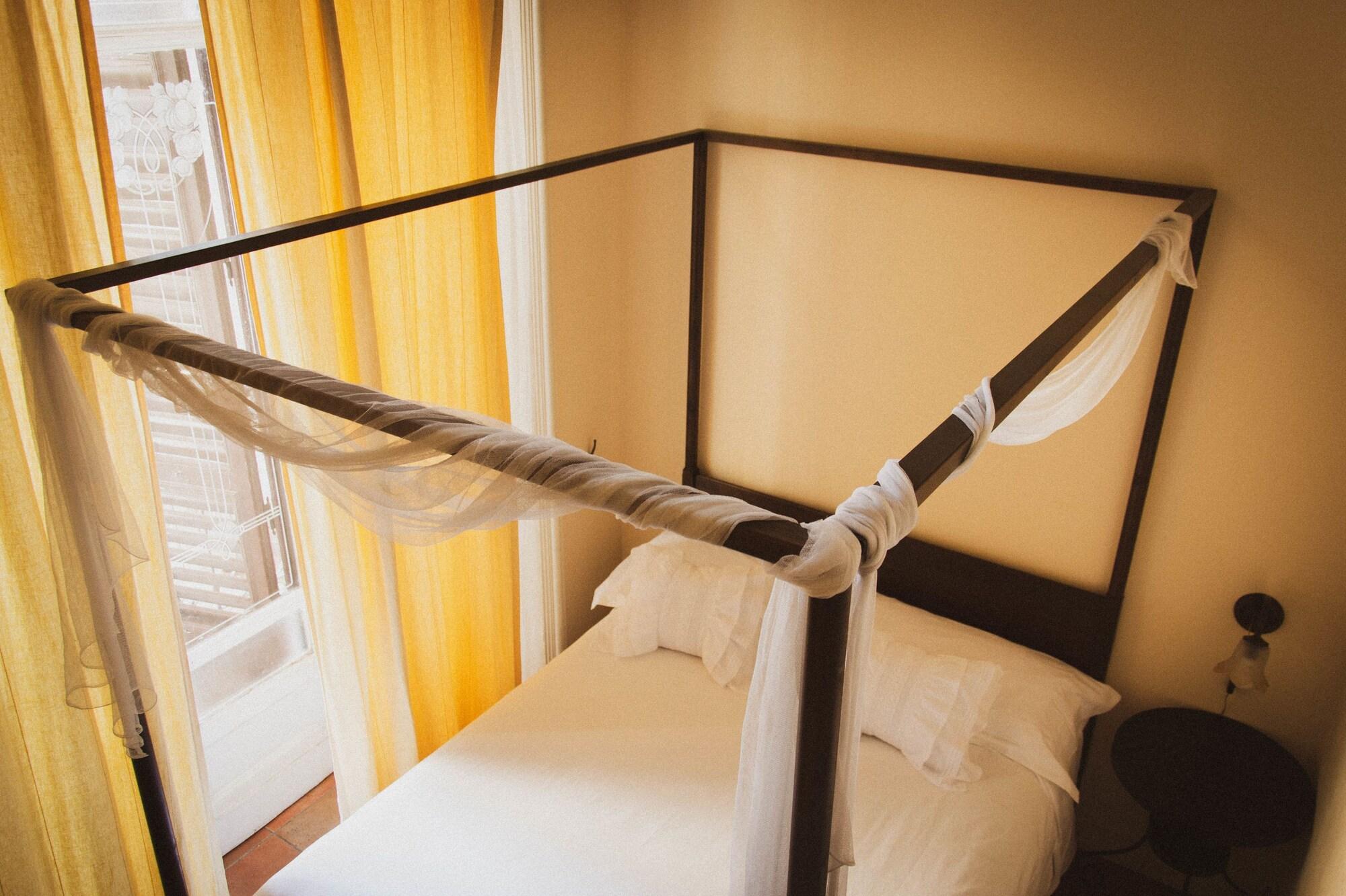 カターニア アンティカ ディモーラ カルーソ Bed & Breakfast エクステリア 写真