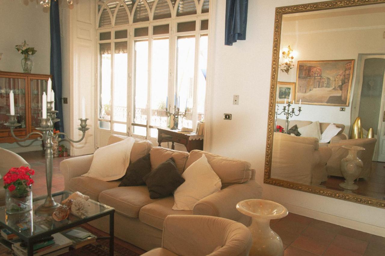 カターニア アンティカ ディモーラ カルーソ Bed & Breakfast エクステリア 写真